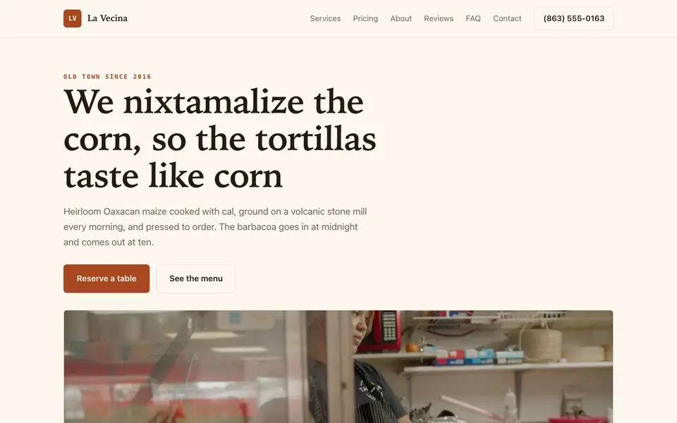 Example website for mexican restaurants built with We.Inc: the La Vecina home page
