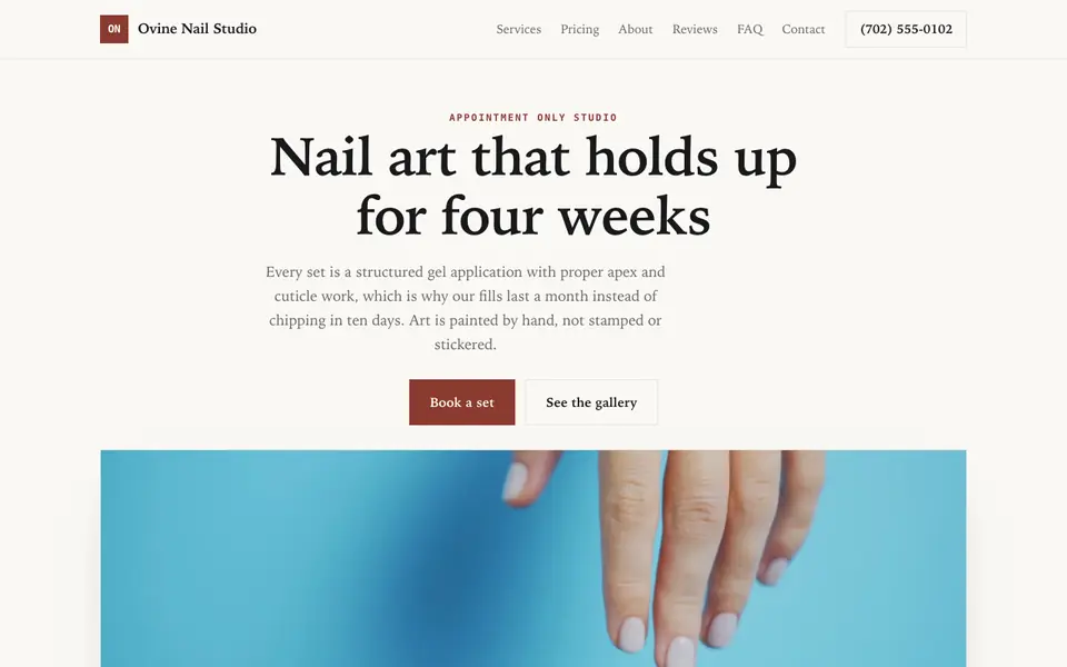 Example website for nail artists built with We.Inc: the Ovine Nail Studio home page